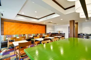 Fairfield Inn & Suites Dallas Medical/Market Center - Restaurant