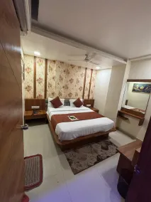 Hotel Red Rose - Room