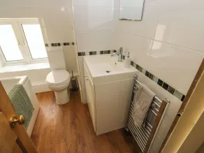 Top House - Bathroom
