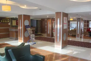 Grand Arslan Otel - Siddeområde i lobbyen