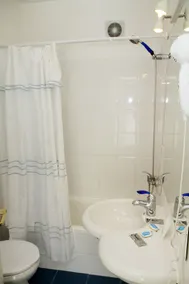 Aqua Hotel - Bathroom