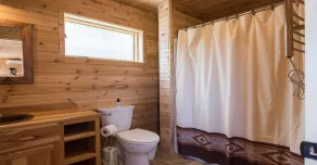 Boulder Mountain Guest Ranch - Badeværelse