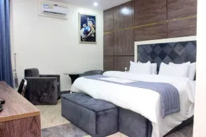 CHINBELL LUXURY HOTEL & SUITES  - Zimmer