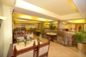 Pink Pearl Resort and Fun City - Restaurant