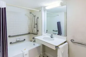 La Quinta Inn by Wyndham Lufkin - Salle de bain