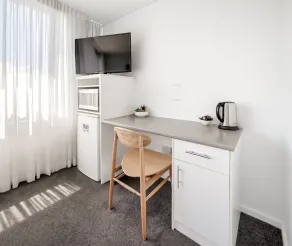 Oaks Nelson Bay Lure Suites - Room