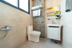 Jinguann B&B - Bathroom