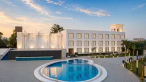 Hotel White Wharf Manesar - Pool