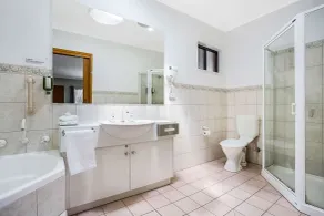 Comfort Inn May Park - Baño