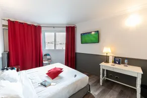 Chenal Hôtel - Værelse
