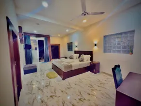 Aloe Transit Hotel - Room