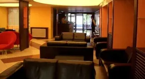 Cimenler Hotel - Lobby sitting area