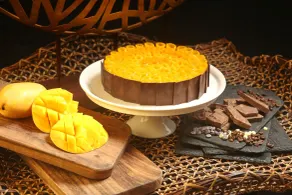 Holiday Inn & Suites Makati by IHG - Restaurant