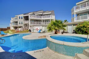 Boardwalk to the Beach! Mustang Island Condo - Intérieur