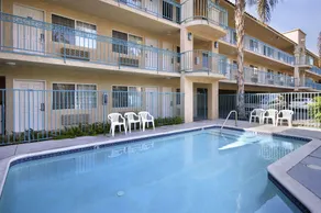 Days Inn by Wyndham Riverside Tyler Mall - Piscine