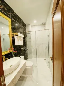 Peach Valley Hotel Dalat - Bathroom