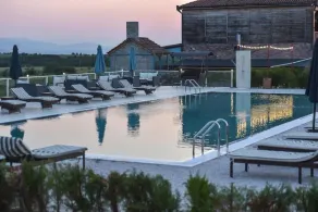 Chateau Vartsikhe  - Piscina