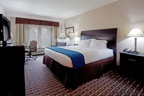 Holiday Inn Express Hotel & Suites Hope Mills-Fayetteville Airport by IHG - Zimmer