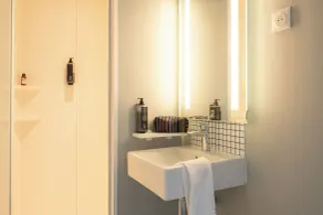 ibis budget Leuven Centrum - Bathroom