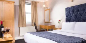 Hotel St George by Nina - Room