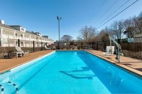 Baymont by Wyndham Prattville - Montgomery - Piscine