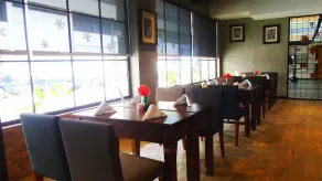 Nite & Day Surabaya - Kedungdoro - Restaurant
