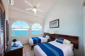 WIVC Casa de la Playa Condo - Literally on the Beach with Swimming Pool & Jacuzzi - Camera
