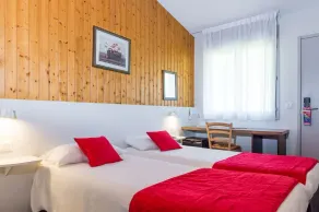 Fasthotel Thones - Rom