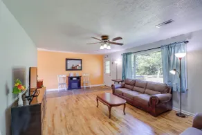 'the Old Parsonage' Pindall House w/ Patio! - Innvendig