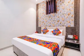 FabHotel Dhanlaxmi Residency - Room
