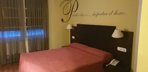 Hotel Restaurante Aldama - Zimmer