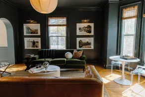 The Ipswich Inn - Sitzecke in der Lobby