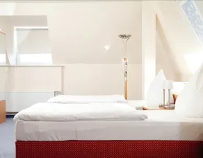 City Hotel - Room
