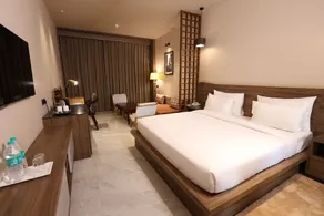 Pleasant Tree Hotels - Luxury Stay Amidst Nature - Room