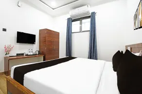 Hotel O Mana Camp Near Airport - Zimmer