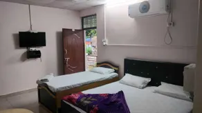 Sheetal Resort and Restaurant - Chambre