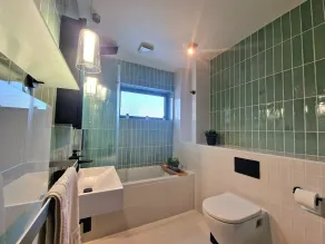 Luxury Station Apartment - Badezimmer