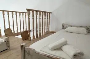 Eugenia Studios - Room