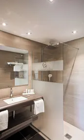 Hôtel La Charpinière Saint-Galmier (France) - Salle de bain
