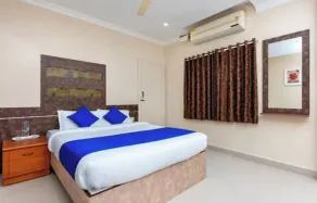 FabHotel Pearl Guest House - Zimmer