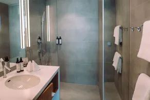 LOISIUM Wine & Spa Hotel Langenlois - Badeværelse