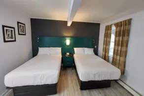 Village Motel - Chambre