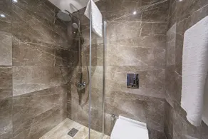 Redmont Hotel Nisantasi - Bathroom