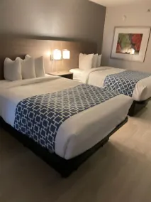 Clarion Inn and Suites Convention Center Kearney - Chambre