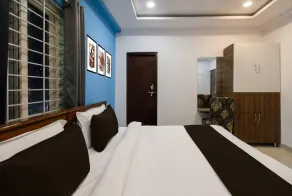 Super Townhouse Zoo Road Near Guwahati Central Formerly IR Luxuria - Chambre