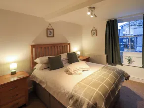 21 Entry Lane - Room