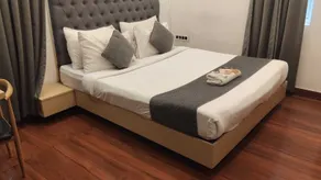 Wild wings premium hotel Gachibowli - Room
