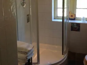 Chalk and Cheese - Bathroom