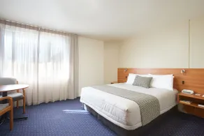 Ventura Inn & Suites Hamilton - Chambre
