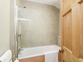 Mars Hill Upper - Baño